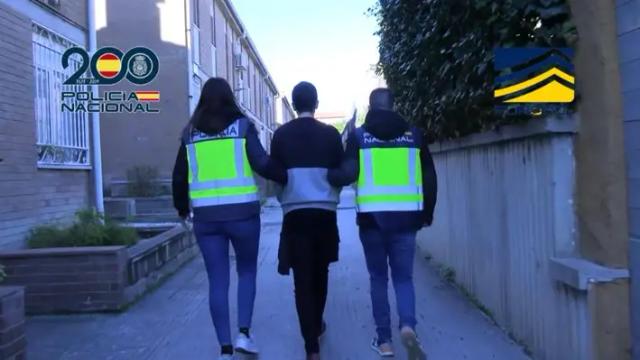 Detienen a 25 personas en operación contra material de abuso infantil generado por IA