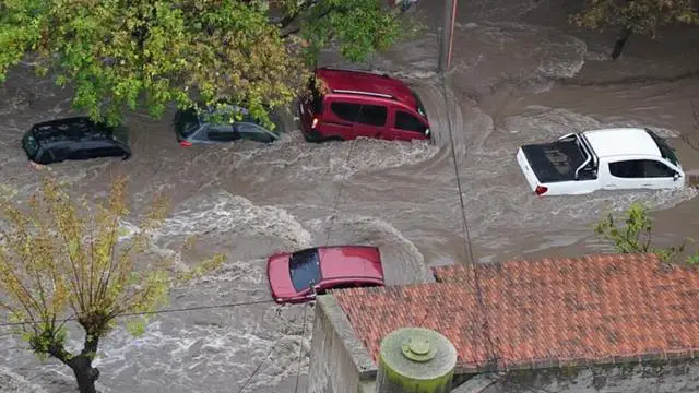 Intensas lluvias inundan la ciudad argentina de Bahía Blanca