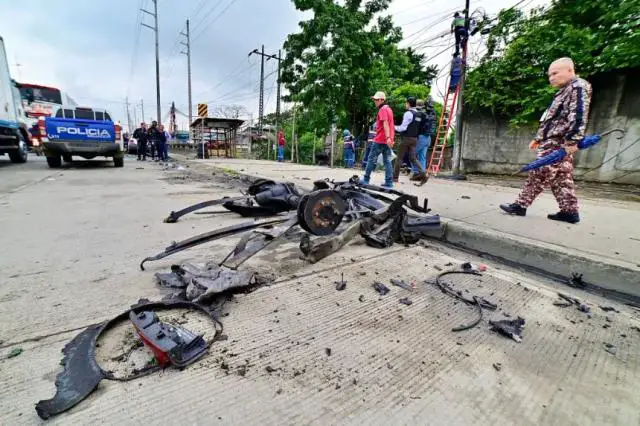 Al menos un muerto y tres heridos por explosión frente a la cárcel más grande de Ecuador