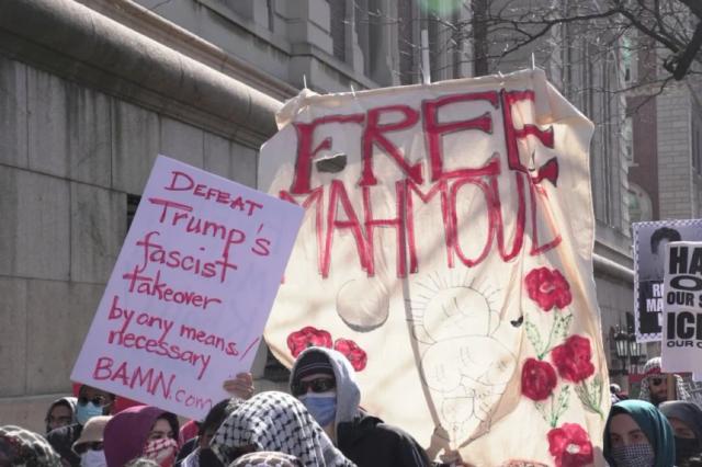 Protestas en Columbia por estudiantes expulsados y diplomas revocados