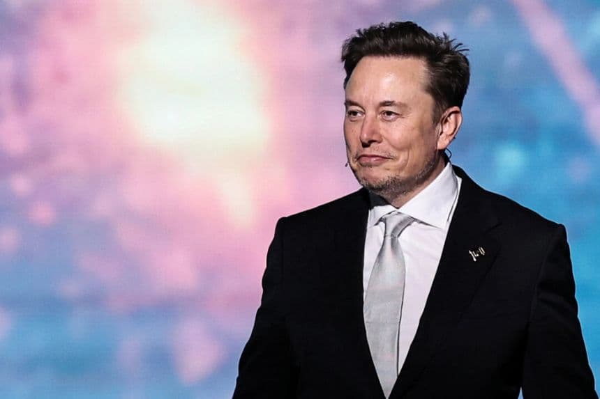 El director ejecutivo de Tesla, Elon Musk, asiste al Foro de Inversión entre Arabia Saudí y Estados Unidos, celebrado en Riad, Arabia Saudí, el 13 de mayo de 2025. (Reuters/Hamad I Mohammed)