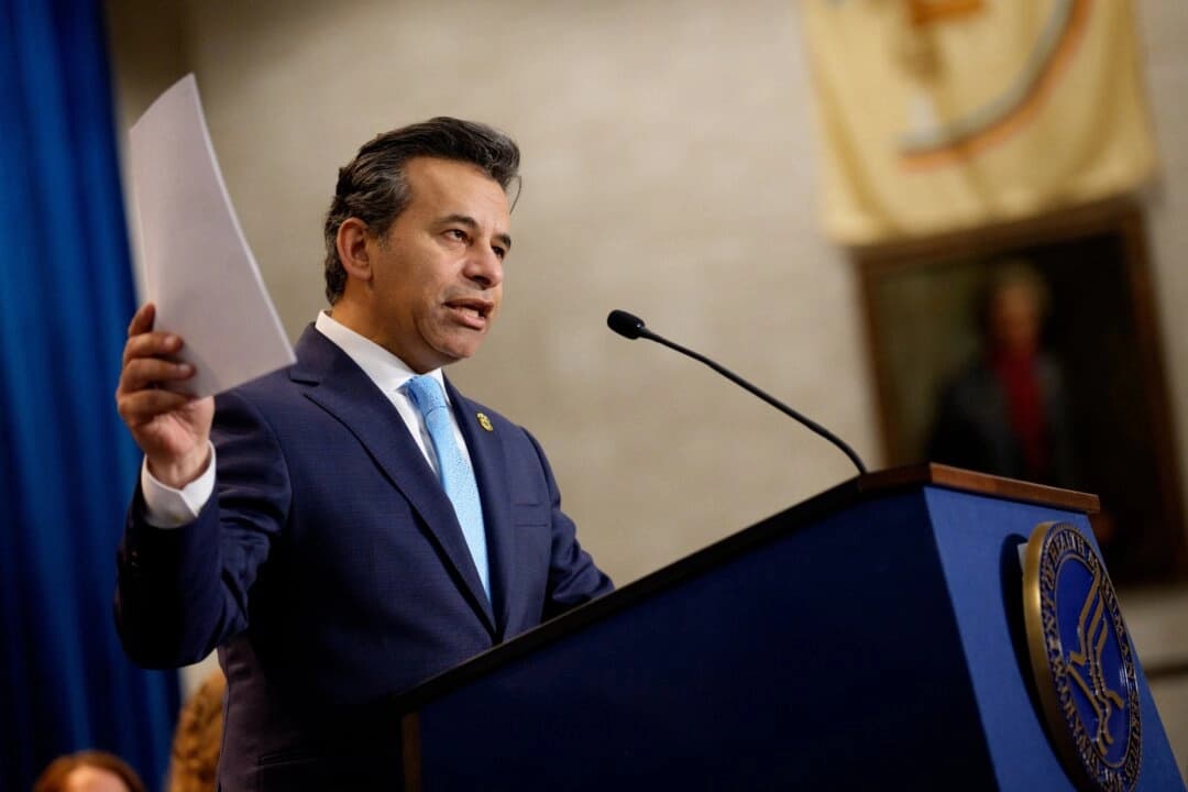 El comisionado de la FDA, Dr. Marty Makary, en Washington, el 22 de abril de 2025. (Andrew Harnik/Getty Images)