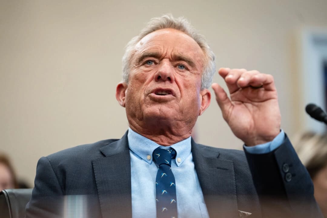 El secretario de Salud Robert F. Kennedy Jr. en Washington, en una imagen de archivo. (Madalina Vasiliu/The Epoch Times)