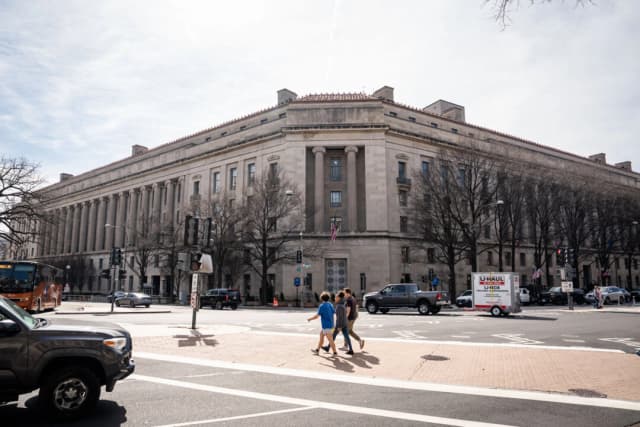 El Departamento de Justicia en Washington, el 10 de marzo de 2025. (Madalina Vasiliu/The Epoch Times)