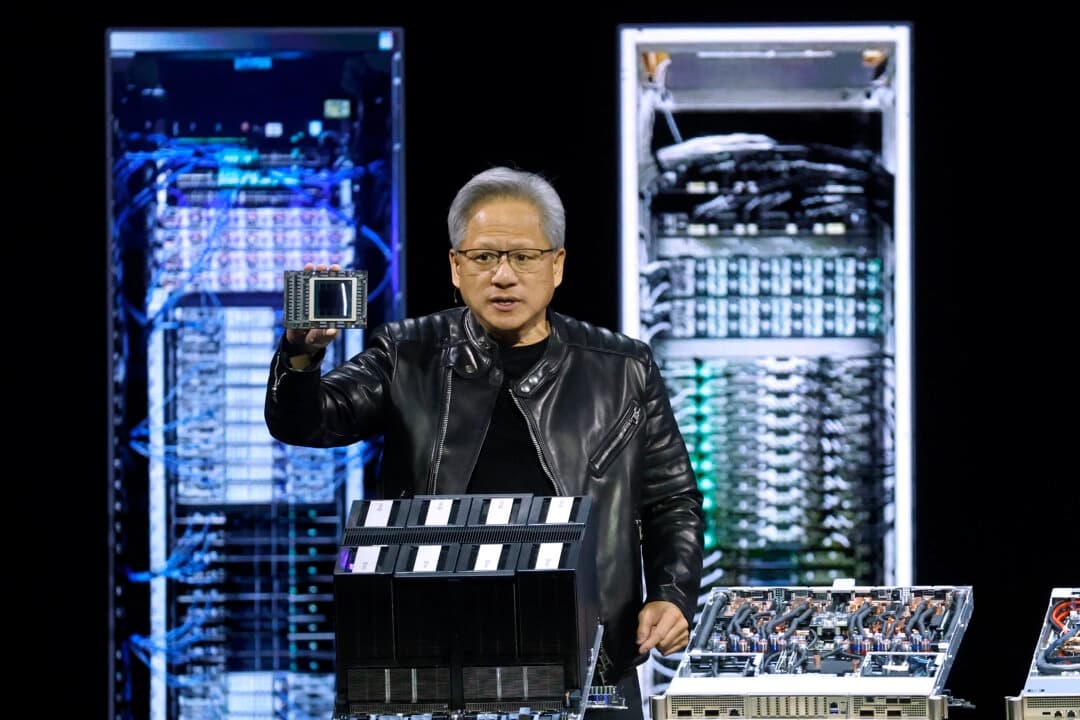 El director ejecutivo de Nvidia, Jensen Huang, pronuncia el discurso de apertura durante la Nvidia GTC 2025 en San José, California, el 18 de marzo de 2025. (Justin Sullivan/Getty Images).