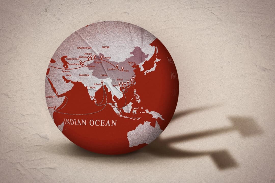 China desafió las convenciones internacionales, construyó y militarizó islas. (Ilustración de The Epoch Times, Shutterstock)