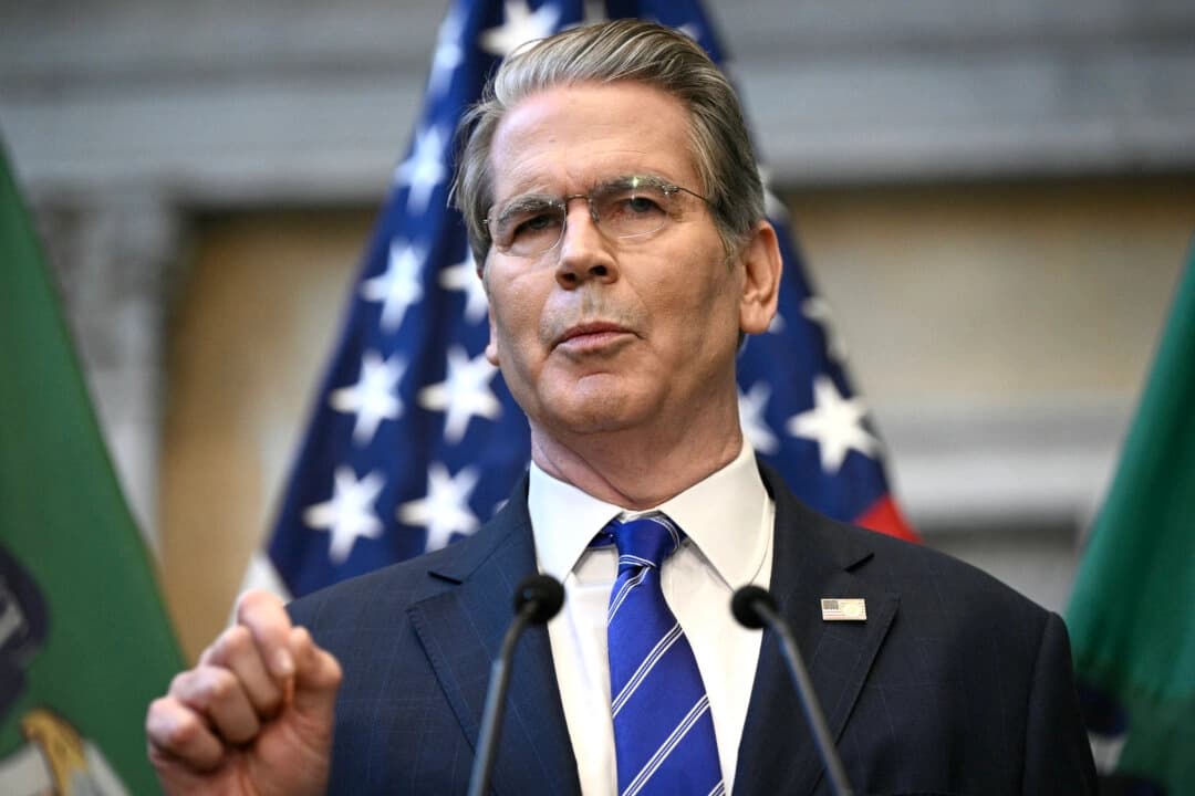 El secretario del Tesoro, Scott Bessent, interviene en el marco de las reuniones anuales del FMI y el Banco Mundial, en Washington, el 15 de octubre de 2025. (Brendan Smialowski/AFP)