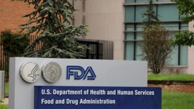 FDA advierte a empresas de telesalud por anuncios engañosos sobre medicamentos para bajar de peso