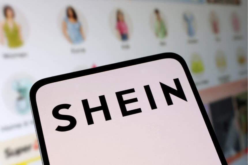 El logotipo de Shein y su tienda web, en esta ilustración tomada el 16 de mayo de 2024. (Dado Ruvic/Reuters).