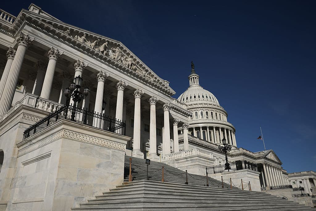 El Capitolio de Estados Unidos tras una aprobación en el Senado de la legislación para reabrir el gobierno federal, en el Capitolio, en Washington DC, el 11 de noviembre de 2025. (Win McNamee/Getty Images)
