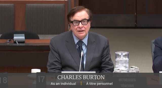 El experto en China, Charles Burton, testifica ante el Comité de Procedimiento y Asuntos Internos de la Cámara de los Comunes, el 27 de noviembre de 2025. (Cámara de los Comunes/Captura de pantalla vía The Epoch Times)