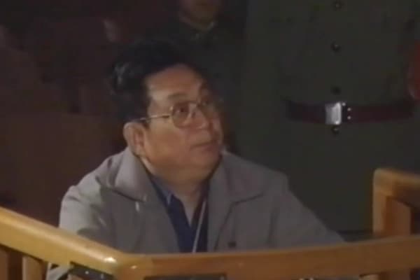 El 24 de noviembre de 2025 se publicó un vídeo de seis horas del juicio secreto de Xu Qinxian, el general de Tiananmen que desobedeció las órdenes. (Captura de pantalla del vídeo)