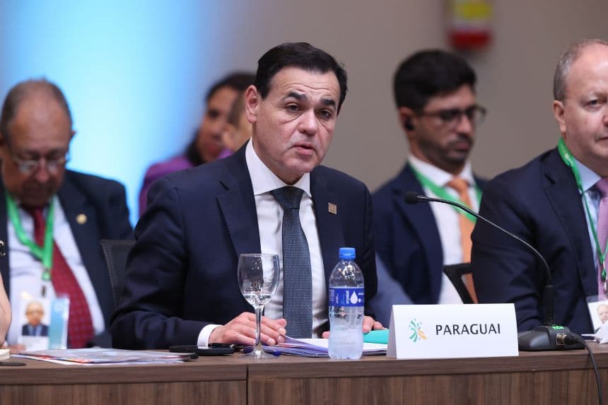 El canciller de Paraguay, Rubén Ramirez, habla durante la instalación de la LXVII Reunión Ordinaria del Consejo del Mercado Común del Sur (Mercosur) este viernes, en Foz de Iguazú, Brasil. (EFE/ Juan Pablo Pino)