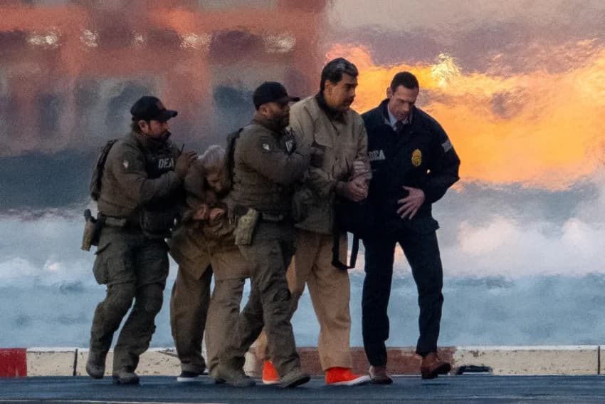 Trump dice que pilotos de EE.UU. fueron heridos en las piernas durante la captura de Maduro