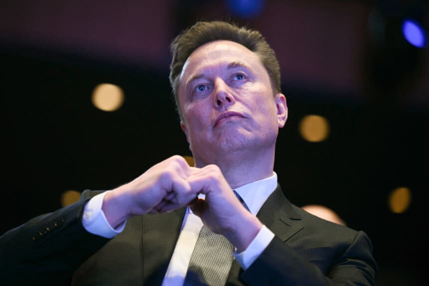 La policía francesa registra la oficina de X en París y el fiscal cita a Musk