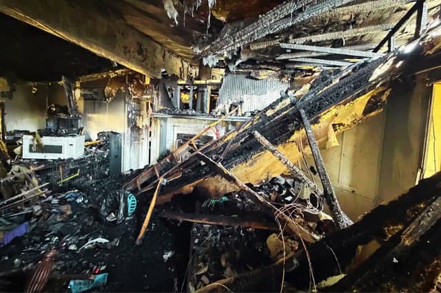 Los escombros de la casa de la familia Davis-Banta tras el incendio en Panama City, Florida. (Crédito: GoFundMe)