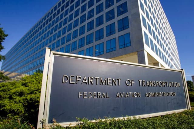El edificio de la Administración Federal de Aviación del Departamento de Transporte en Washington el 21 de julio de 2007. (Saul Loeb/AFP vía Getty Images)