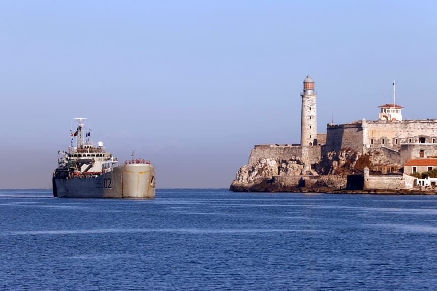 Cuba recibe dos barcos de ayuda humanitaria mexicana