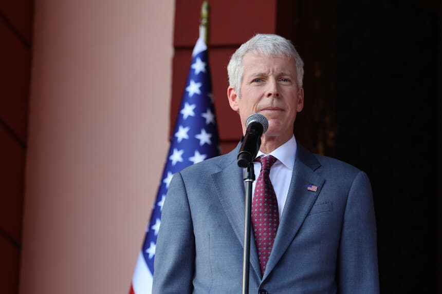 Secretario de Energía de EE. UU. advierte de subida del petróleo hasta que se abra el estrecho de Ormuz