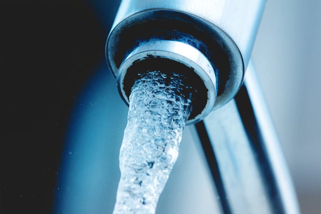 ¿Su agua potable le pone en riesgo de padecer Parkinson?