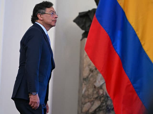 El presidente colombiano, Gustavo Petro, llega a una reunión del Consejo Permanente de la Organización de los Estados Americanos (OEA) en Washington, D.C., el 4 de febrero de 2026. (Foto de ANDREW CABALLERO-REYNOLDS / AFP vía Getty Images)