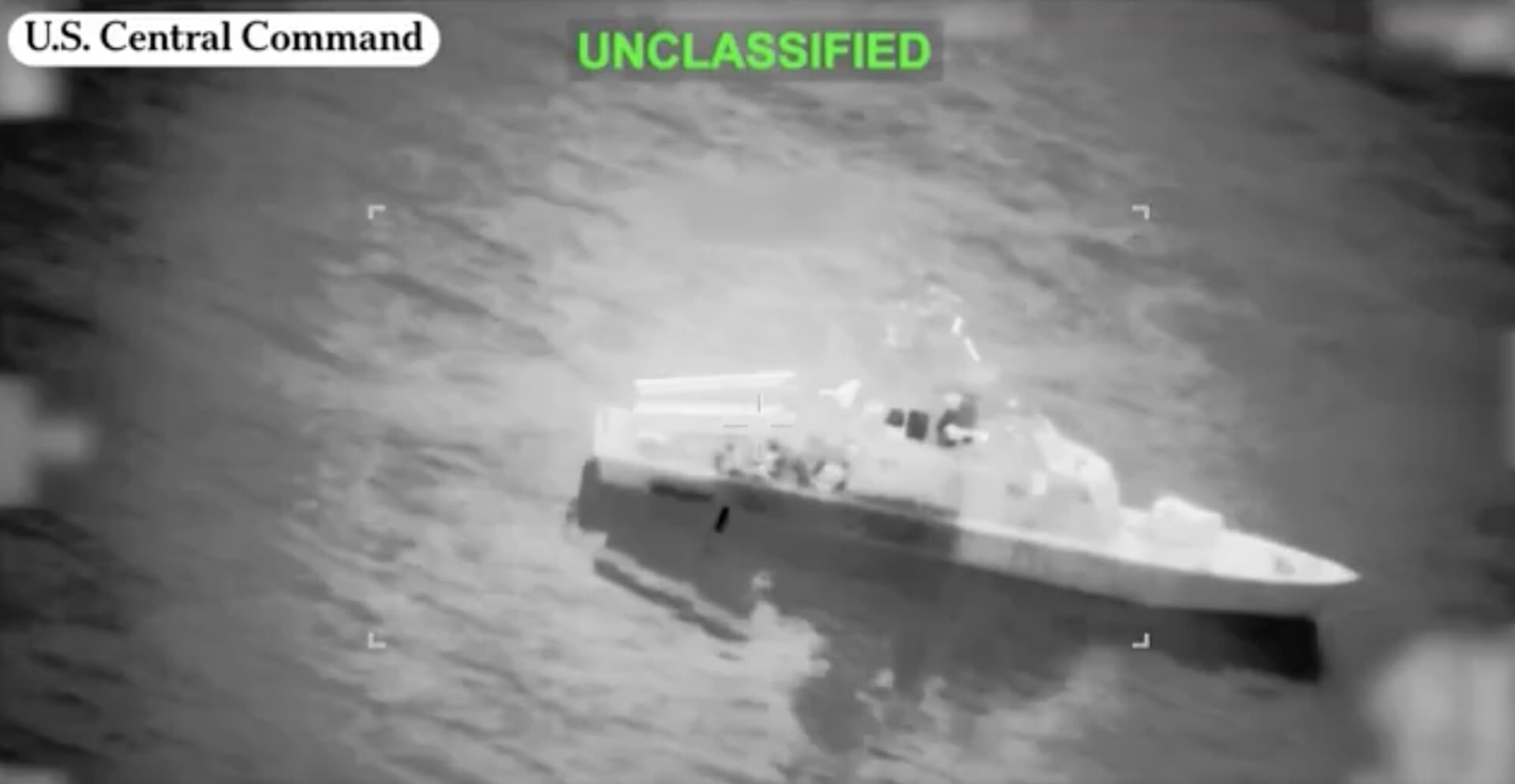 Vídeo del CENTCOM que muestra ataques militares estadounidenses contra barcos iraníes, incluyendo minadores. (Captura de video).