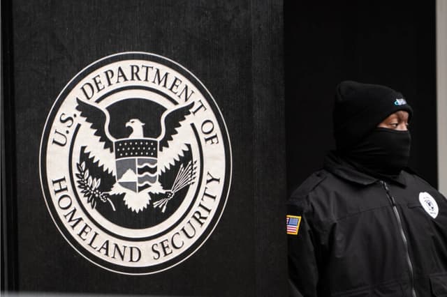 Estados Unidos Servicio de Inmigración y Control de Aduanas del Departamento de Seguridad Nacional en Washington el 17 de febrero de 2026. (Madalina Kilroy/The Epoch Times)