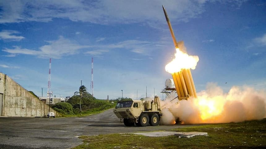 El Pentágono firma nuevos acuerdos para impulsar la producción de misiles en tiempos de guerra