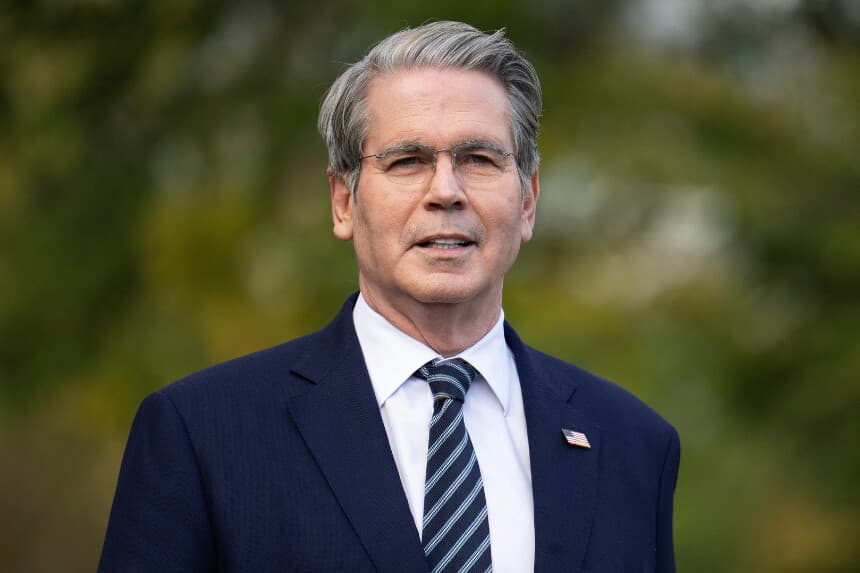 EE. UU. relaja sanciones a Venezuela para permitir misiones diplomáticas entre ambos países