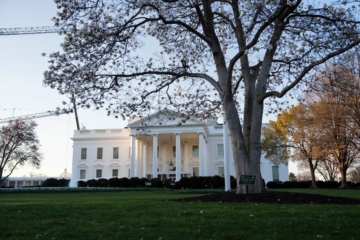 La Casa Blanca advierte al personal contra uso de información privilegiada de la guerra con Irán