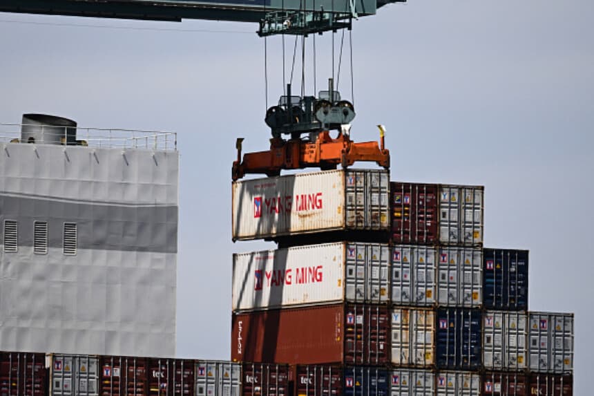 Tribunal de Comercio analiza disputa por aranceles de la Sección 122 de Trump