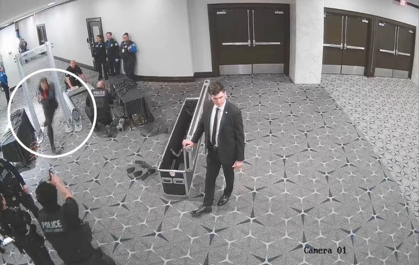 Disparo contra agente durante cena en D.C. pudo proceder de arma del sospechoso: Fiscal Pirro