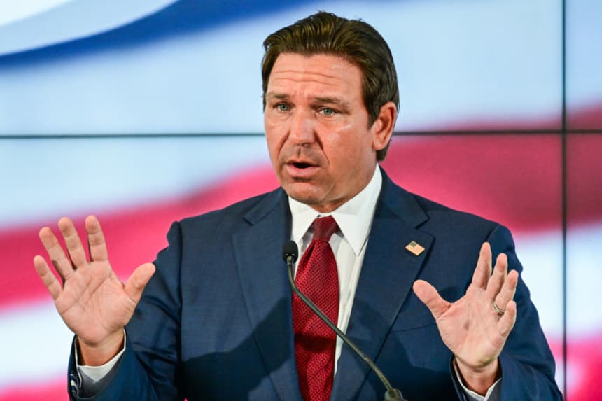 DeSantis firma nuevo mapa del Congreso de Florida que favorece a los republicanos