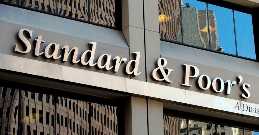 Calificadora S&P rebaja a negativa la perspectiva crediticia de México
