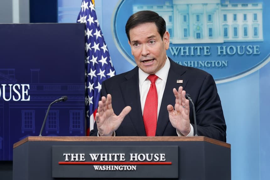 Rubio insta a los cubanos a rechazar el liderazgo comunista