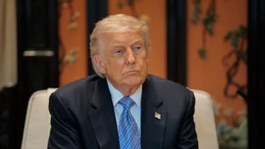 Trump reinterpone demanda contra el Wall Street Journal que lo vincula con carta de Epstein
