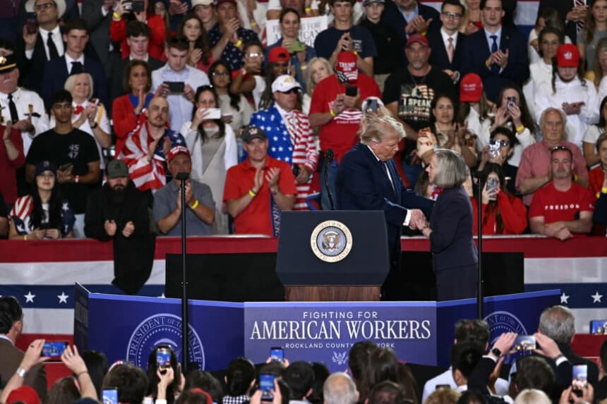 Trump otorgará póstumamente Medalla Presidencial de la Libertad al “Hombre del Pañuelo Rojo”