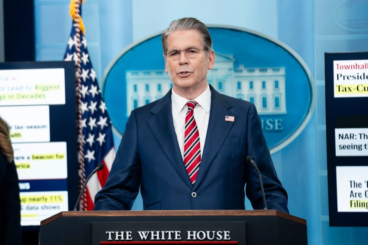 Estados Unidos sanciona a la nueva agencia iraní de control del estrecho de Ormuz