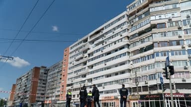 Rumanía dice que dron ruso impactó contra edificio de apartamentos e hirió a dos personas