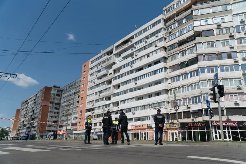Rumanía dice que dron ruso impactó contra edificio de apartamentos e hirió a dos personas
