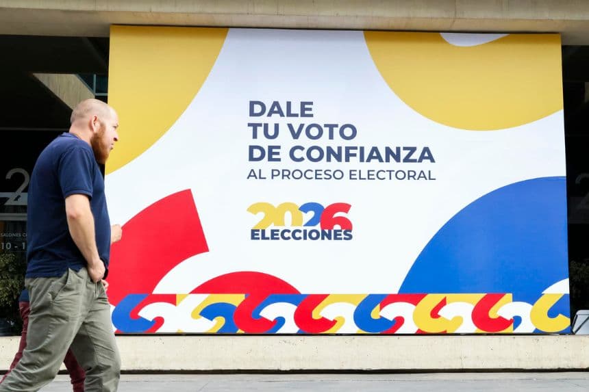 Colombia se juega su futuro democrático, advierte experto en seguridad
