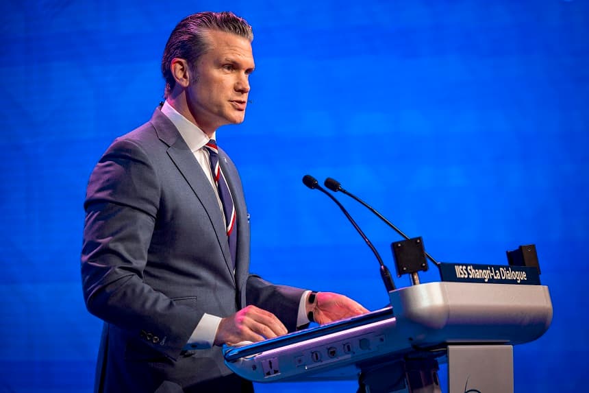 Hegseth critica a Europa por el gasto en defensa y elogia a los aliados asiáticos