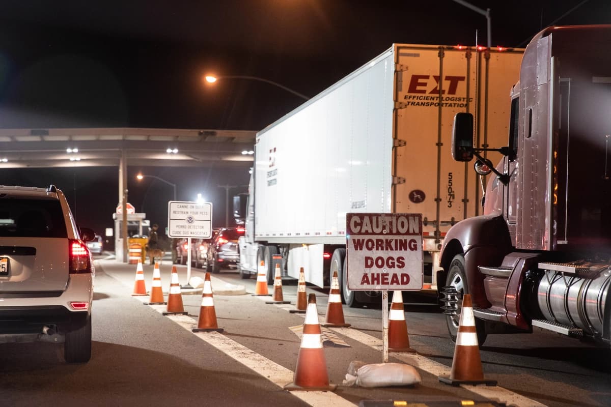 La Operación Checkmate da lugar a la detención de 52 inmigrantes ilegales, entre ellos 36 camioneros