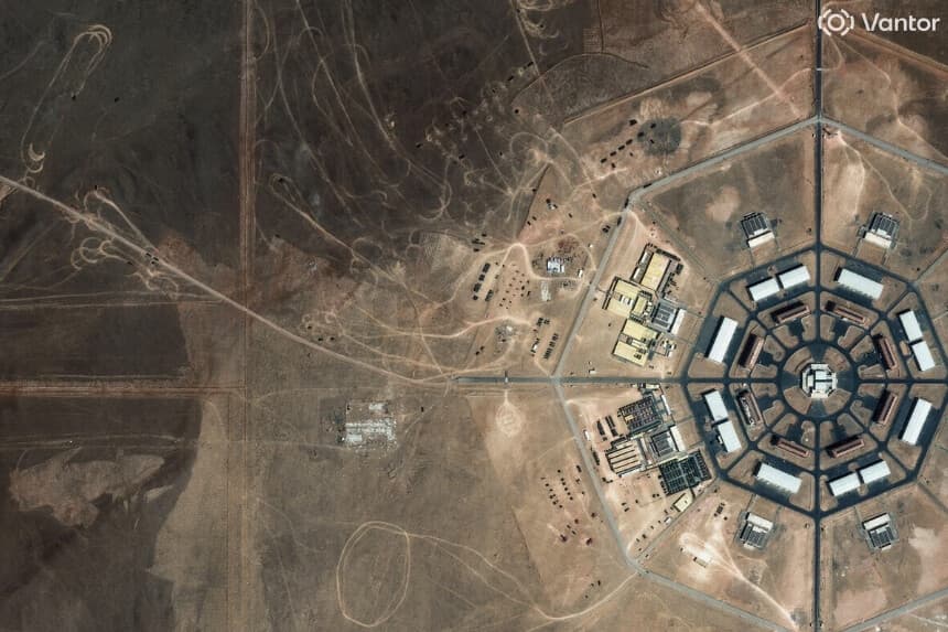 Detectan aumento de actividad militar cerca de silos de misiles nucleares en China