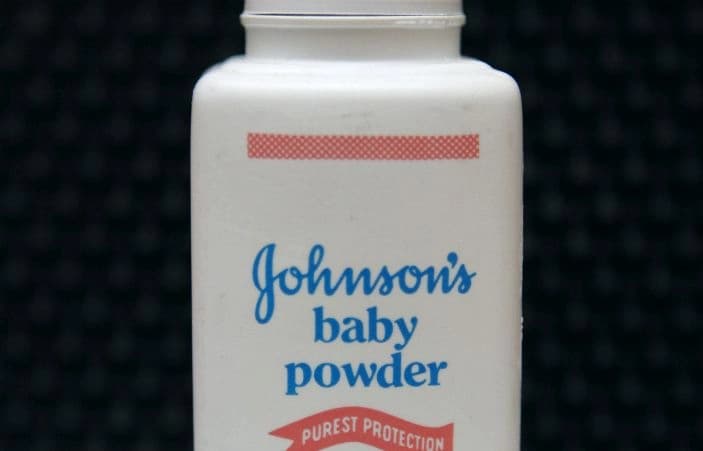 Jurado absuelve a Johnson & Johnson en demanda por cáncer relacionado con talco para bebés