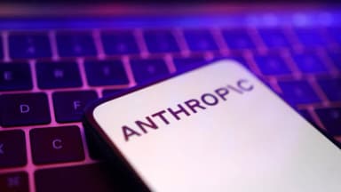 Anthropic suspende dos modelos Claude por veto de EE. UU. a extranjeros