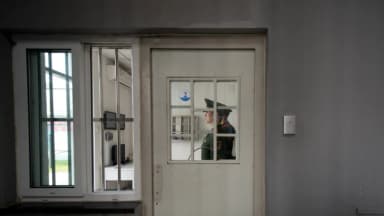 Aumentan las entregas de funcionarios chinos por la ofensiva anticorrupción de Beijing