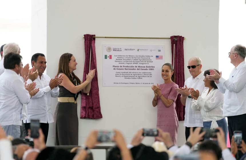 México y EE. UU. inauguran planta de moscas estériles contra el gusano barrenador en Chiapas