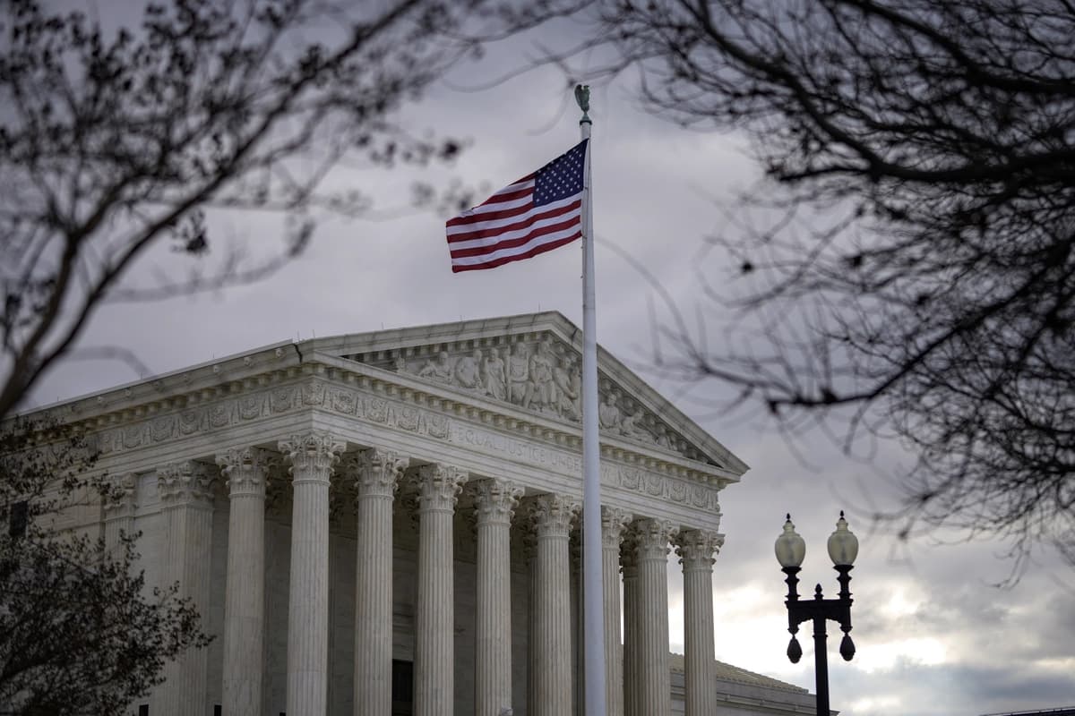 ¿Súbditos o Ciudadanos? La lección magistral de Clarence Thomas