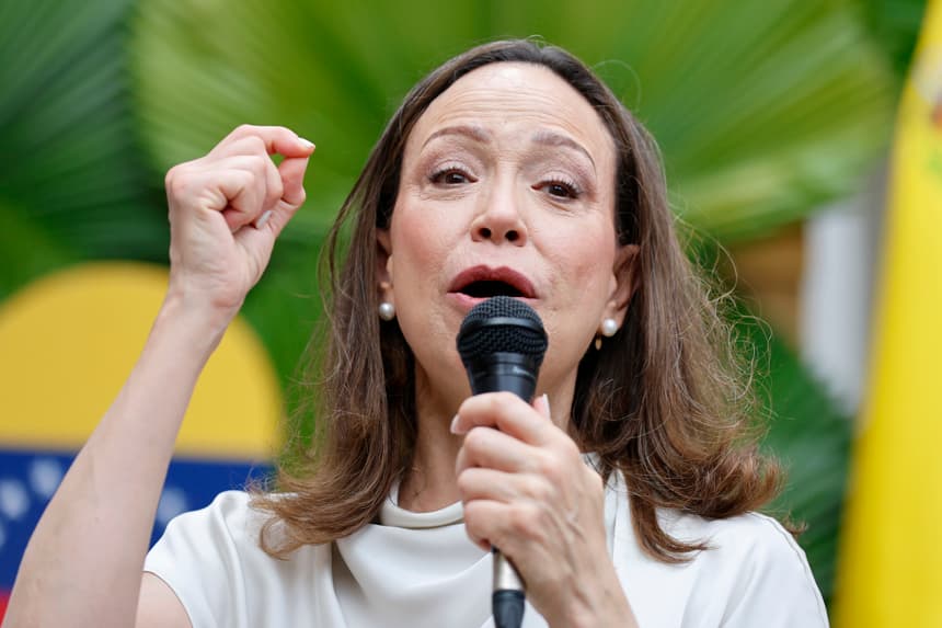 Trump niega haber pedido a María Corina Machado no viajar a Venezuela tras el terremoto